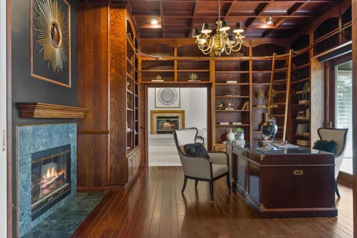 16010 Viewfield Road, Monte Sereno, California 95030