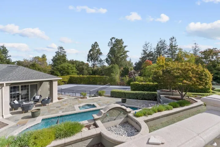 16010 Viewfield Road, Monte Sereno, California 95030