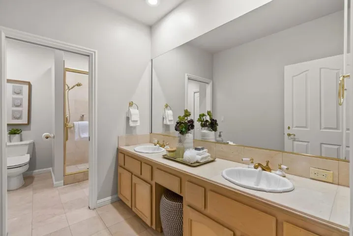 16010 Viewfield Road, Monte Sereno, California 95030