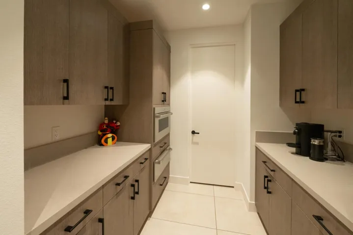 Butler Pantry