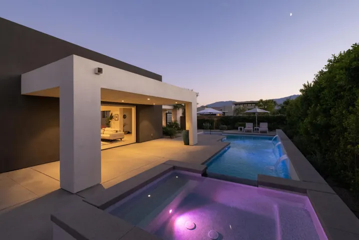 Raised Spa
