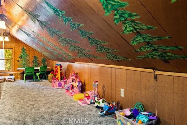 GREAT ROOM FOR KIDS TO PLAY