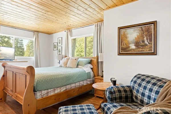 33544 Green Valley Lake Road, Green Valley Lake, California 92341