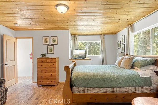 33544 Green Valley Lake Road, Green Valley Lake, California 92341