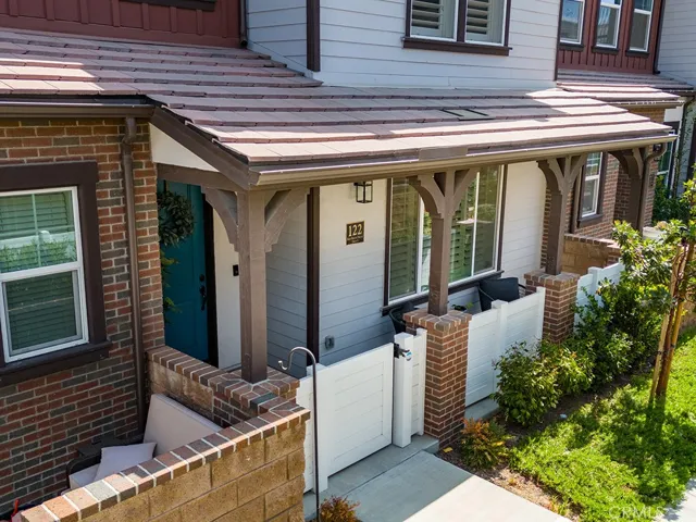 122 Red Brick Drive 3, Simi Valley, California 93065