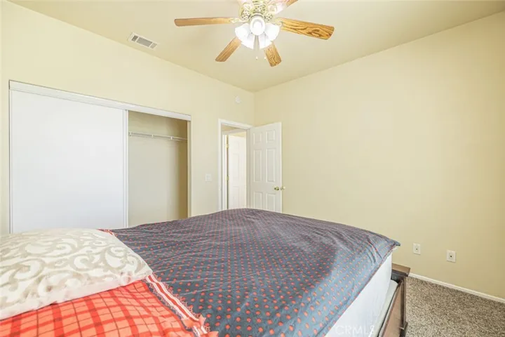 6076 Solano Road, Phelan, California 92371