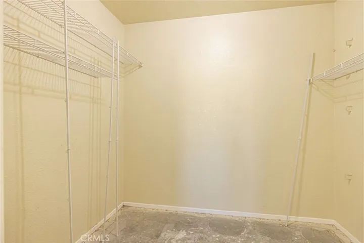 6076 Solano Road, Phelan, California 92371