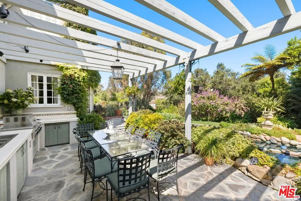 616 Perugia Way, Los Angeles, California 90077 home-pic-18