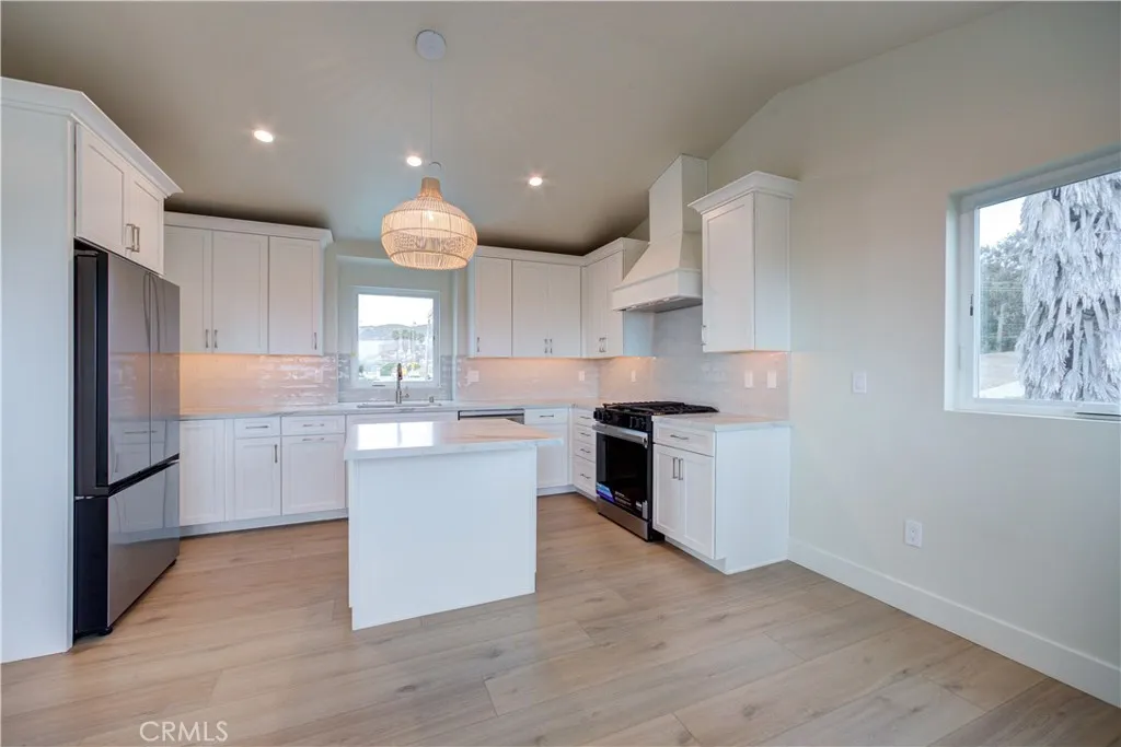 480 Hinds Avenue, Pismo Beach, California 93449 home-pic-31