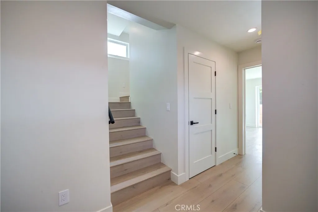 480 Hinds Avenue, Pismo Beach, California 93449 home-pic-54