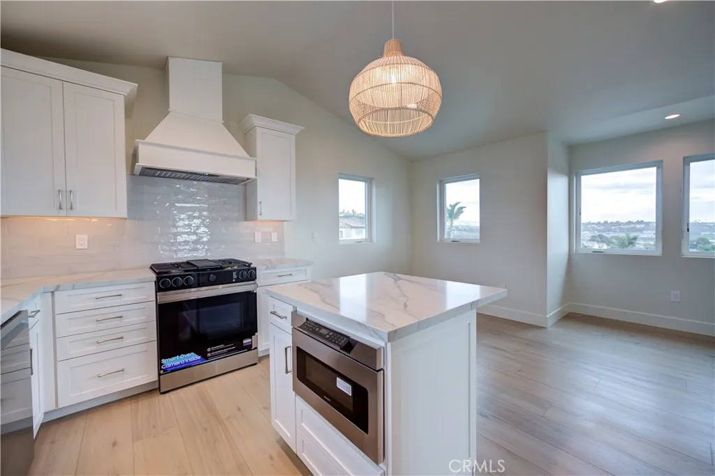480 Hinds Avenue, Pismo Beach, California 93449 home-pic-6