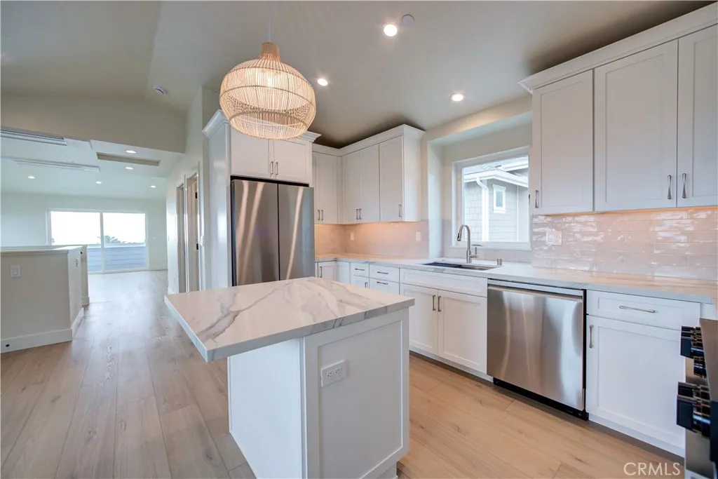 480 Hinds Avenue, Pismo Beach, California 93449 home-pic-28