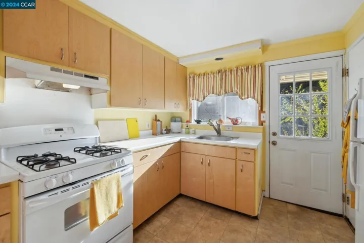 21073 River Blvd, Monte Rio, California 95462-9999