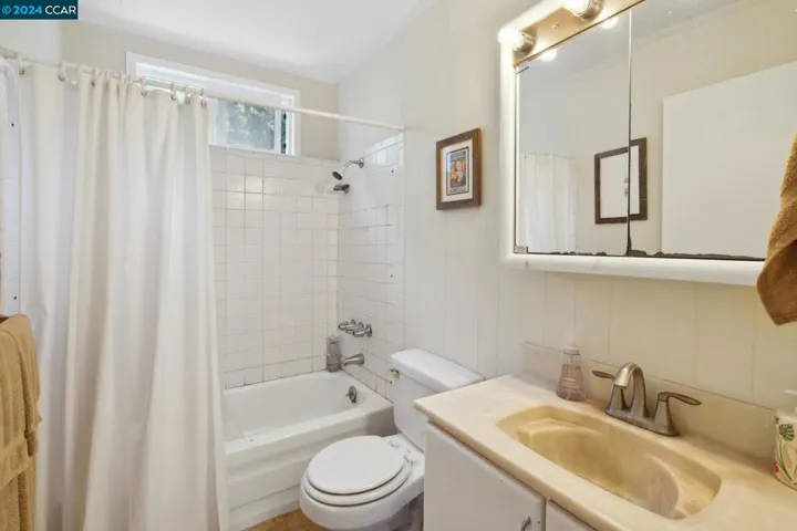 21073 River Blvd, Monte Rio, California 95462-9999
