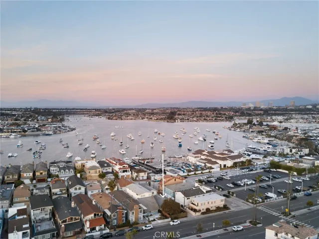 806 W Balboa Boulevard, Newport Beach, California 92661