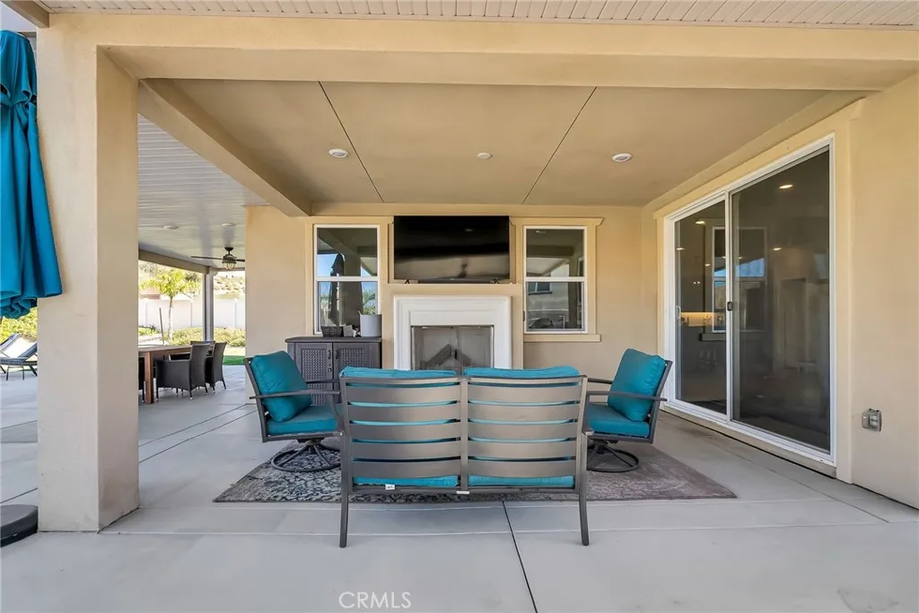 16568 Fleur Boulevard, Riverside, California 92503 home-pic-32