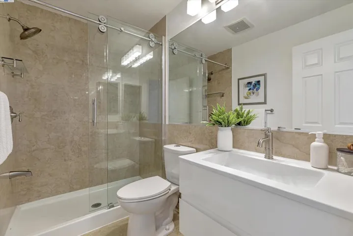 916 Praderia Cir, Fremont, California 94539