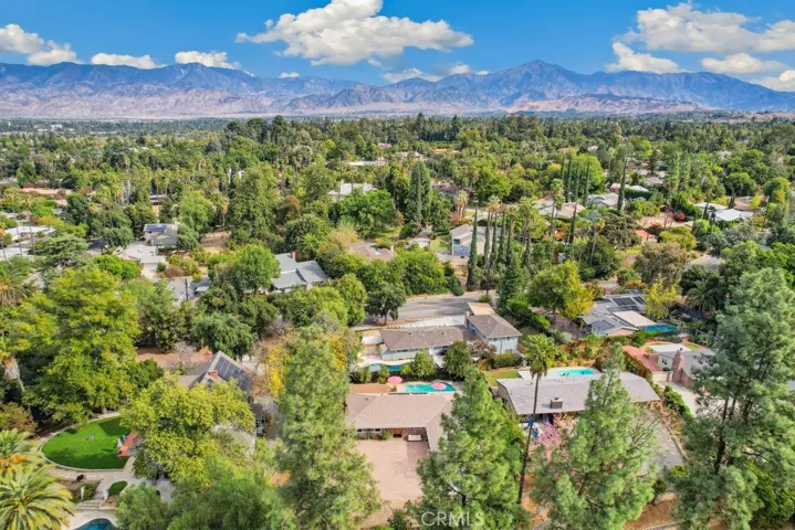 1317 S Center Street, Redlands, California 92373