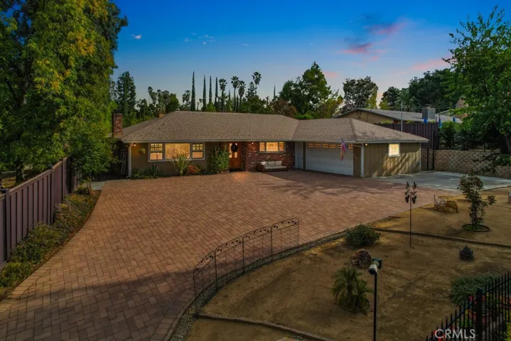 1317 S Center Street, Redlands, California 92373