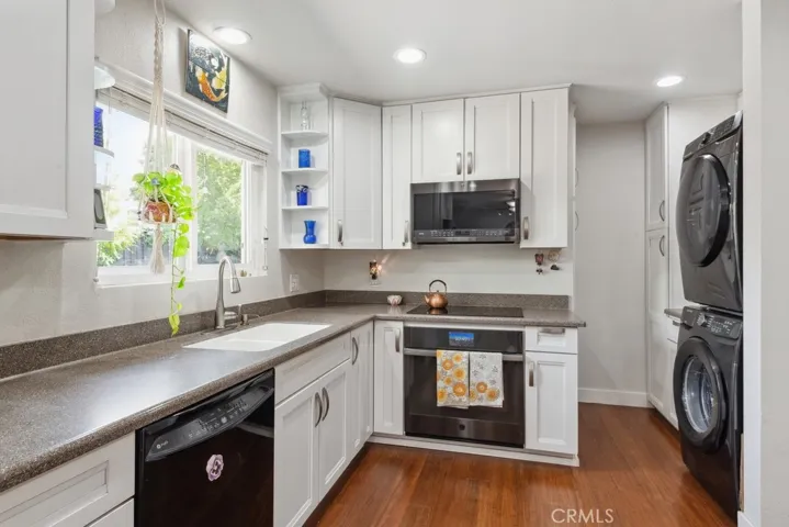 1317 S Center Street, Redlands, California 92373