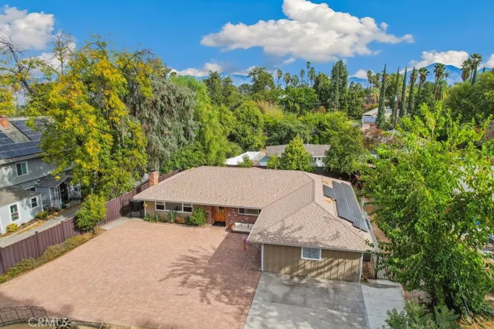 1317 S Center Street, Redlands, California 92373