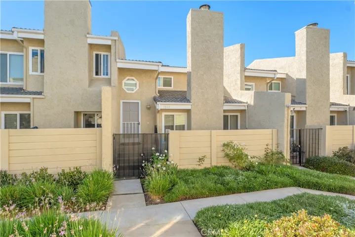 1864 Stow Street, Simi Valley, California 93063
