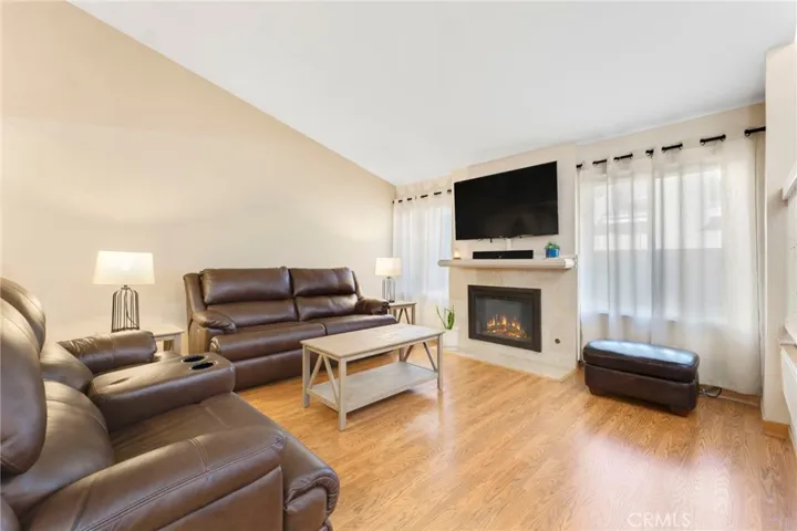 1864 Stow Street, Simi Valley, California 93063