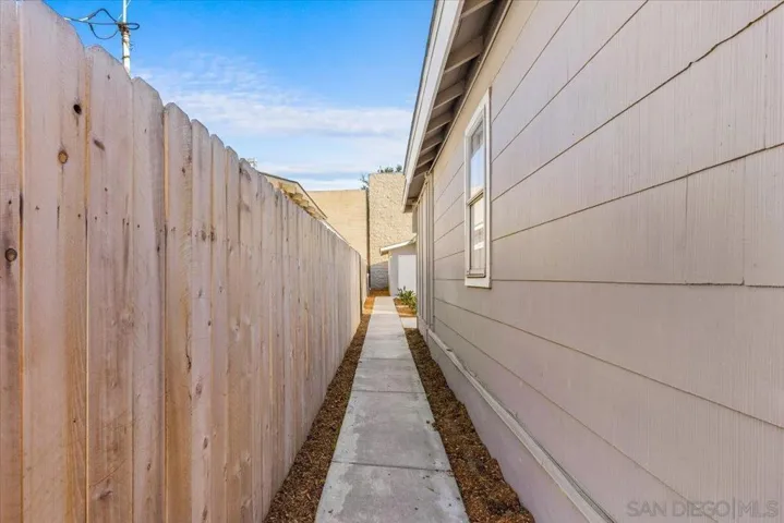 1425 Coolidge Ave, National City, California 91950