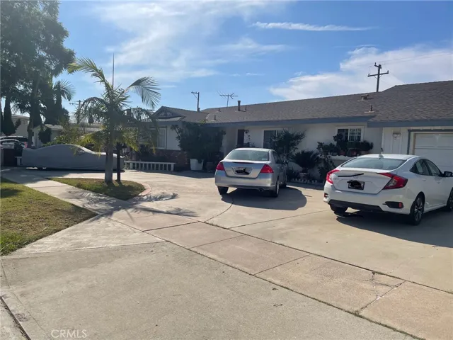 11921 Della Lane A, Garden Grove, California 92840