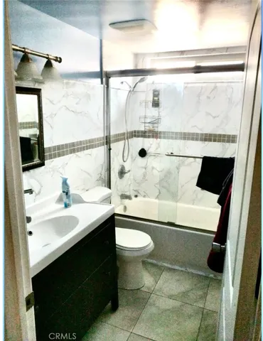 11921 Della Lane A, Garden Grove, California 92840