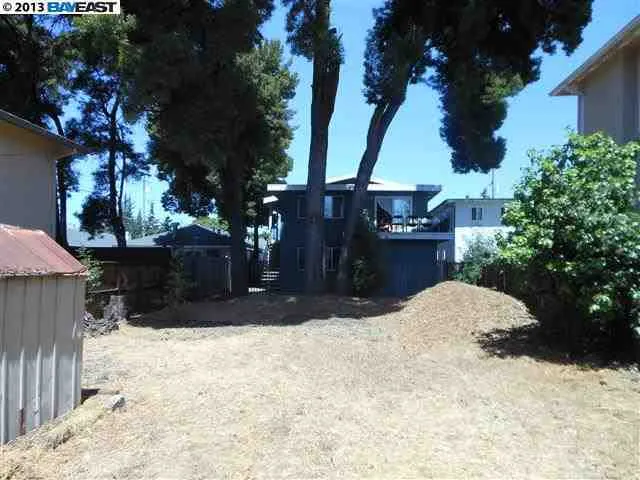 2227 84th Ave, Oakland, California 94605-3423