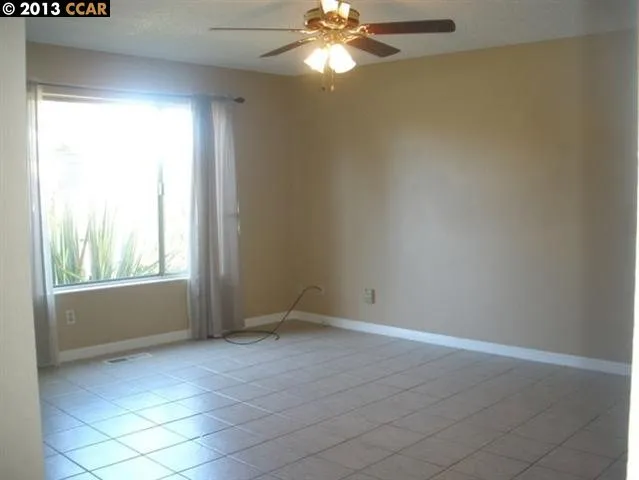 1336 Springhill Dr, Pittsburg, California 94565-6338