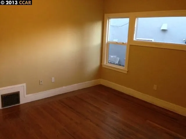6045 Claremont Ave, Oakland, California 94618-1222