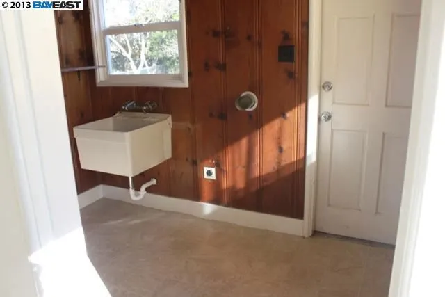 534 Richmond St, El Cerrito, California 94530-3211