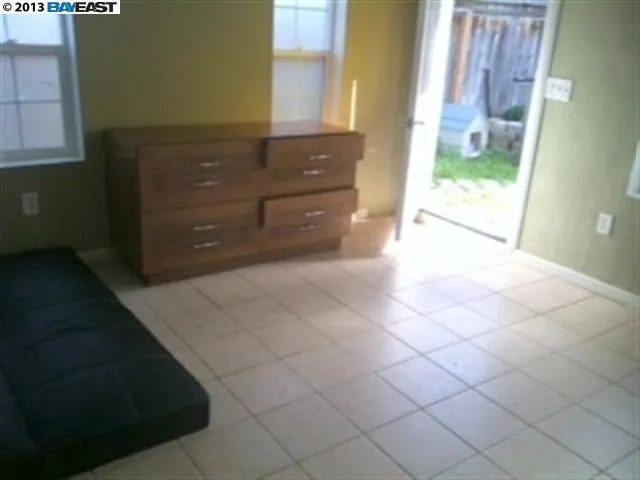 6462 Thomas Ave, Newark, California 94560-4046