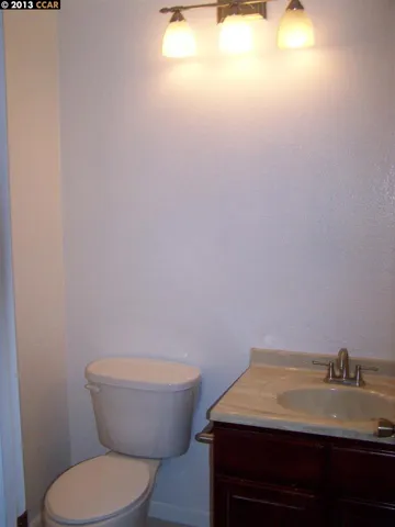 10 Manchester, Hercules, California 94547-3652