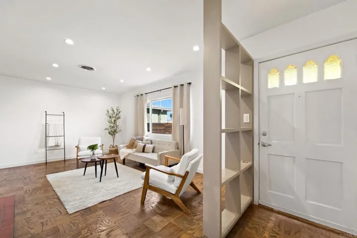 4584 Virginia Avenue, San Diego, California 92115