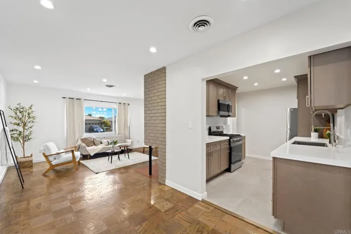 4584 Virginia Avenue, San Diego, California 92115