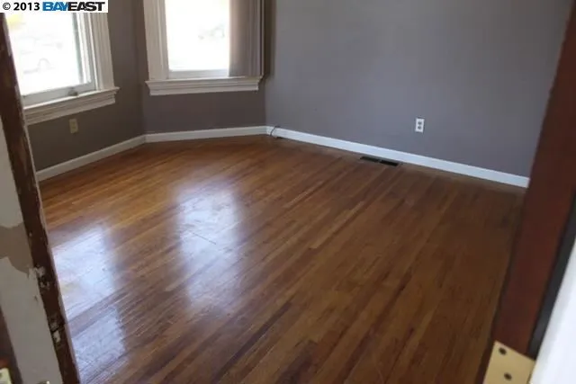 2448 E 22nd St, Oakland, California 94601-1232