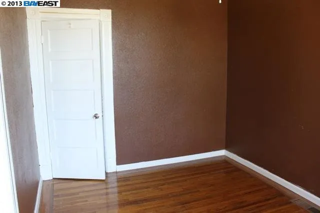 2448 E 22nd St, Oakland, California 94601-1232