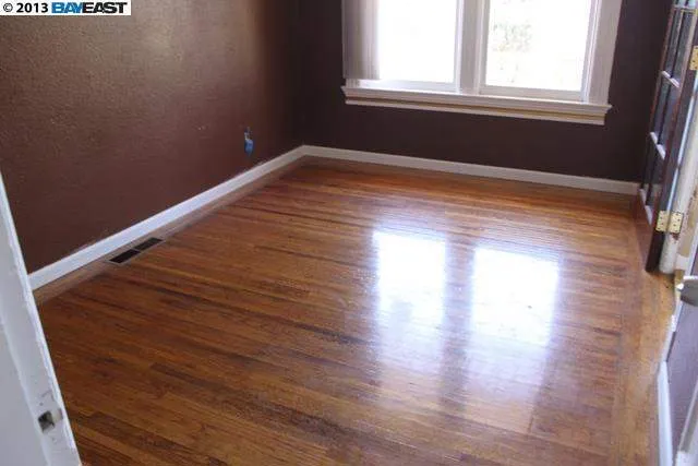 2448 E 22nd St, Oakland, California 94601-1232