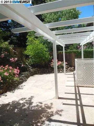 1060 Deer Oak Pl, Concord, California 94521-4542
