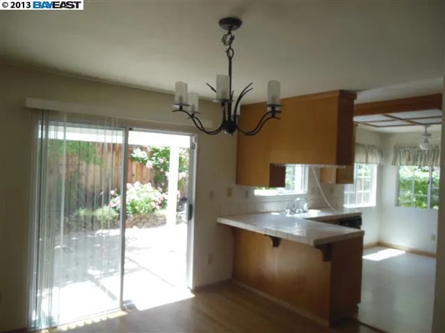 1060 Deer Oak Pl, Concord, California 94521-4542