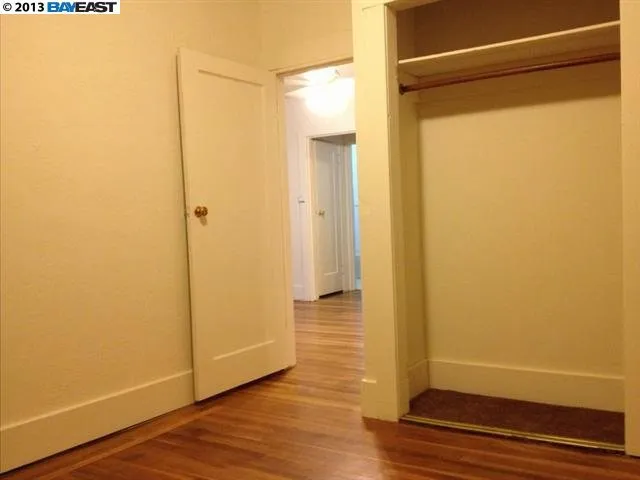 1937 Vicksburg Ave, Oakland, California 94601-5415