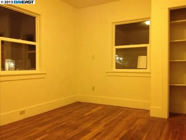 1937 Vicksburg Ave, Oakland, California 94601-5415