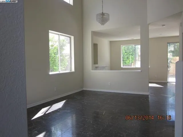 1367 Peppertree Way, Tracy, California 95376-5294