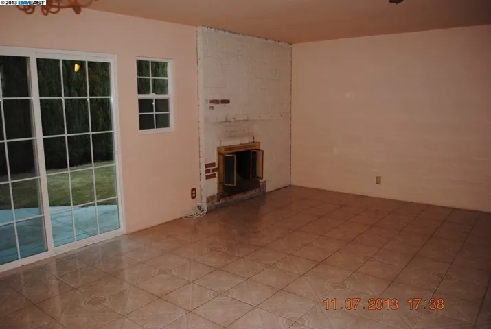 444 Rivercrest Ln, Hayward, California 94544-7512
