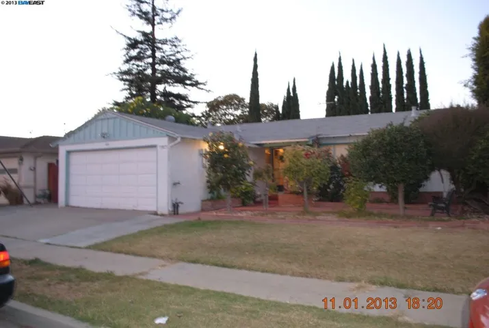 444 Rivercrest Ln, Hayward, California 94544-7512