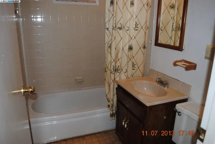444 Rivercrest Ln, Hayward, California 94544-7512