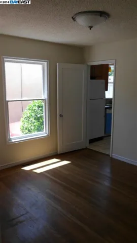 215 Foothill Blvd, San Leandro, California 94577-2104